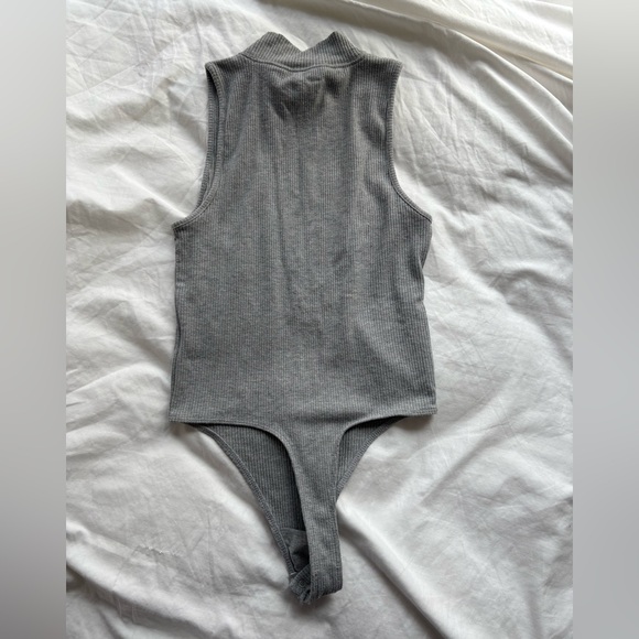 Gray Aerie Bodysuit Size Small - Picture 3 of 3